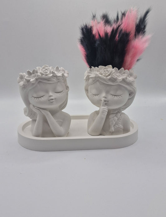 Blumenmädchen "Duo" Mit Teller